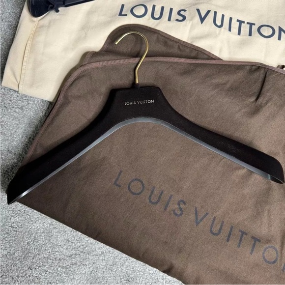 Auth. Louis Vuitton Suit Garment Cover Storage Bag with Hanger ２PCS Set - Picture 4 of 7